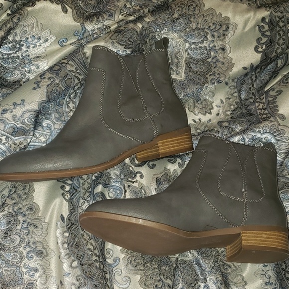 Nine West ankle boots - Picture 3 of 4